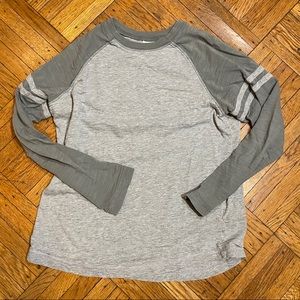 Hanna Andersson Kids’ Grey Baseball Tee